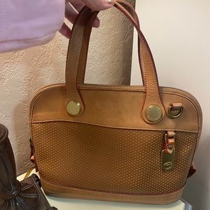Dooney & Bourke tan Leather purse OTO